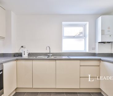 2 bedroom flat to rent Highcliffe - Photo 4