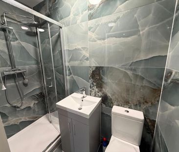 1 bedroom in a house share to rent - Photo 6