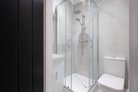 6 bedroom semi-detached house to rent - Photo 3