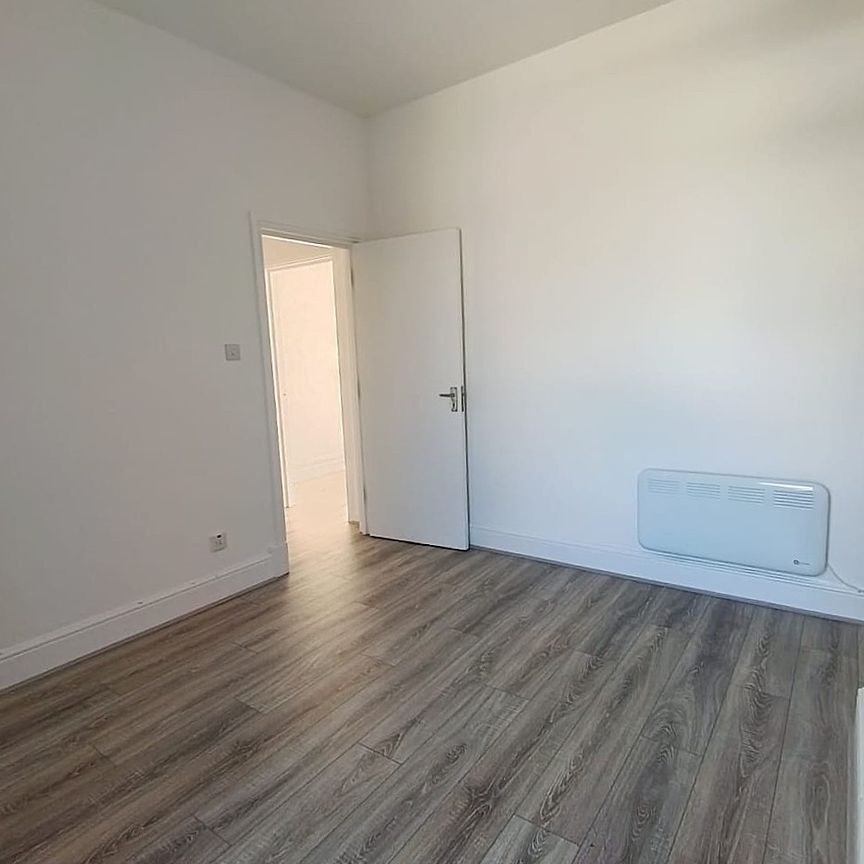 £1,300 PCM, Spacious Two Bedroom Flat in Cowbridge Road East, Canton, Cardiff, CF5 1JJ - Photo 1