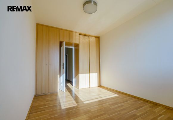 Pronájem bytu 2+kk v osobním vlastnictví 44 m², Praha 4 - Háje - Photo 1