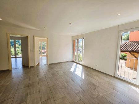 Moderne 4.5-Zimmer-Wohnung im Erdgeschoss - Foto 2