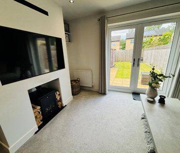 2 bedroom semi-detached house to rent - Photo 3