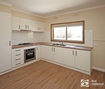 Regular Garden Maintenance Included - Photo 4