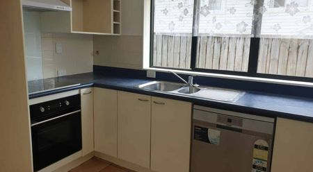 Premium 4-Bed Home in Albany’s Top School Zone! - Photo 3