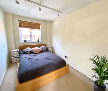 2 bedroom apartment to rent - Photo 2