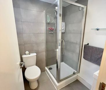 Studio Flat, Church Road, BN3 - Photo 3