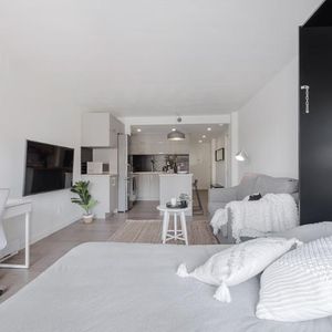 Loft entièrement meublé à louer Sainte-Foy / Sillery février 2026 - Photo 2