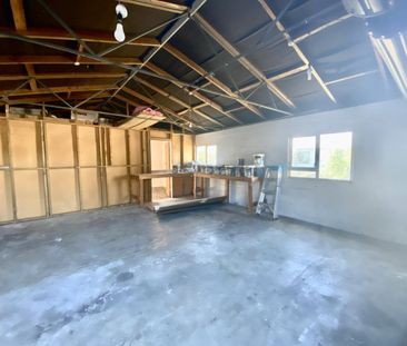 Sunny Family Home in Popular Location - Photo 6