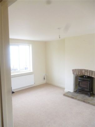 A charming, modern, detached 3 bedroom cottage in the quiet village of Wintringham in close proximity to Malton, Scarborough and York. Southwold View benefits from a good sized rear garden and off street parking. Min 12 months tenancy. - Photo 1