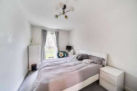 Halley House, NW9 - Photo 4