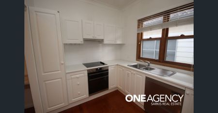 Charming Home In The Heart of Cardiff - Photo 4