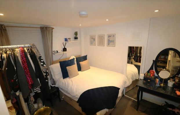 1 bedroom flat to rent - Photo 1