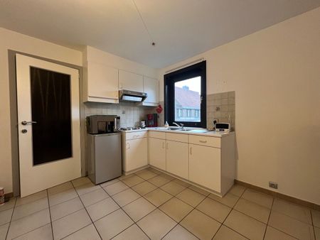 Appartement met 1 slaapkamer in hartje Torhout - Photo 3