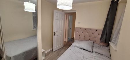1 bedroom house of multiple occupation to rent - Photo 4