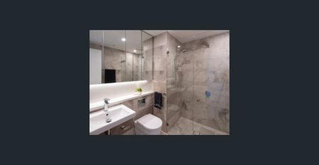 HIGH FLOOR + SYDNEY HARBOUR VIEW APARTMENT! - Photo 4