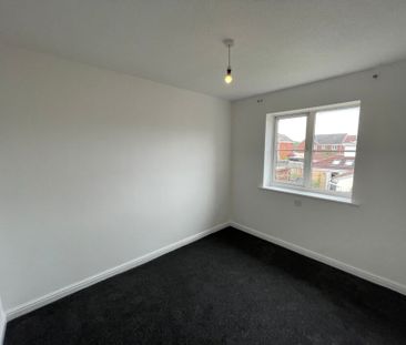 Charlotte Court, Swansea, SA1 - Photo 6