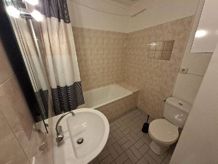 Location Appartement 2 pièces 47m² MEAUX 77100 - Photo 4