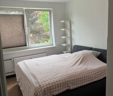 2.5 Zimmer Wohnung Untermieter komplett möbeliert 7500€ ABLÖSE - Foto 1