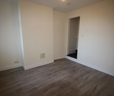2 bedroom house to rent - Photo 1