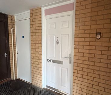 CONNIBURROW - 1 BEDROOM APARTMENT - Photo 2