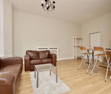 2 bedroom Flat to rent in Osborne Road, Jesmond, Newcastle upon Tyn... - Photo 2