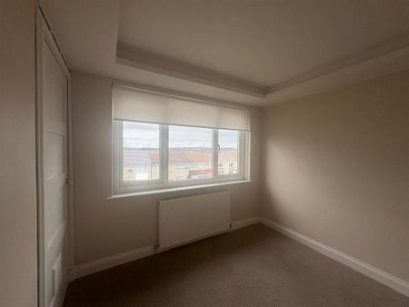 3 bedroom end of terrace house to rent - Photo 5