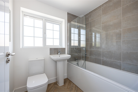 3 bedroom semi-detached house to rent - Photo 4