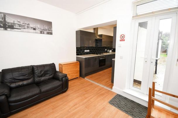 1 bedroom semi detached to rent Boultham Avenue, Lincoln, Lincolnshire, LN5 - Photo 1