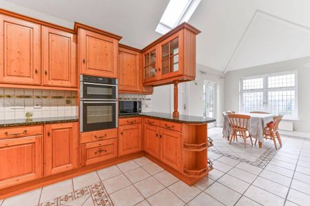 5 bedroom detached house to rent - Photo 5