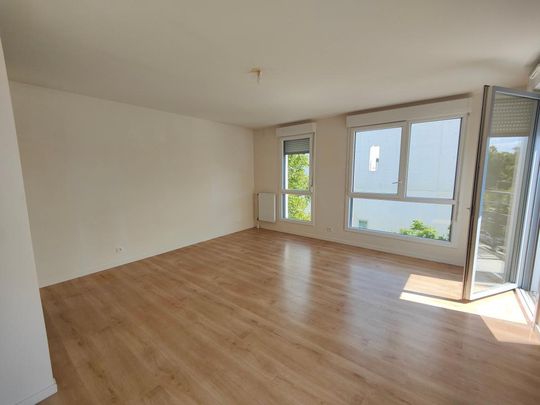 Location Appartement 3 pièces 62m² ST MICHEL SUR ORGE 91240 - Photo 1