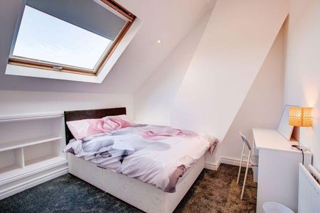 5 bedroom maisonette to rent - Photo 2