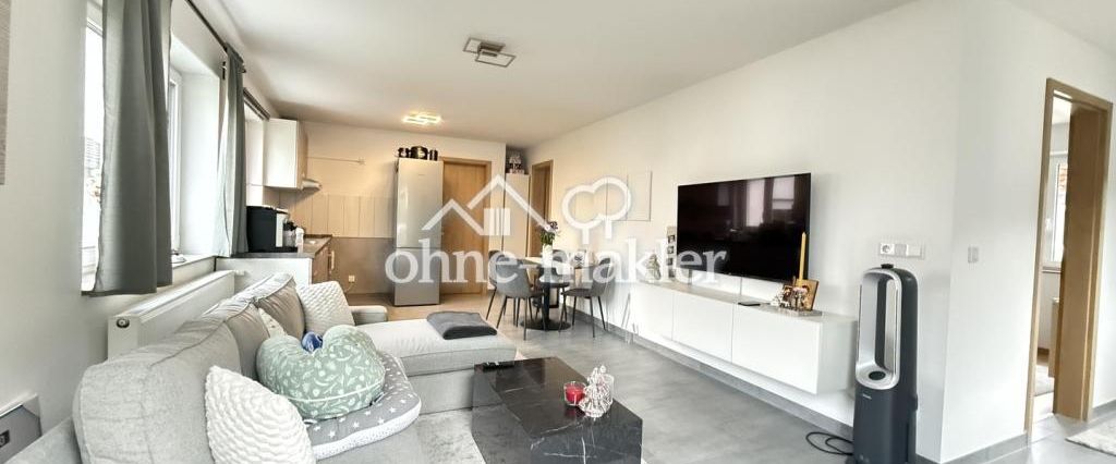 Zum Verlieben: Hübsche Etagenwohnung mit Balkon und Pkw-Stellplatz - Foto 1