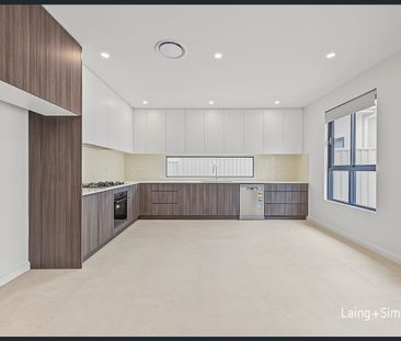 Brand New 4 bedroom Family Home - Photo 4