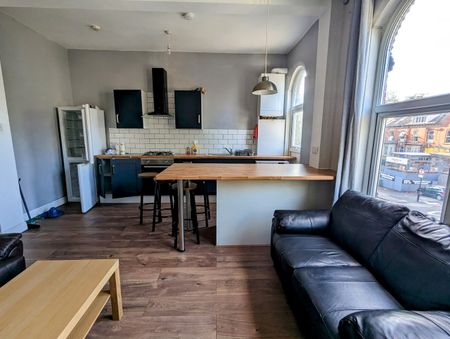 5 Bed Terraced House, Victoria Road, LS6 - Photo 2