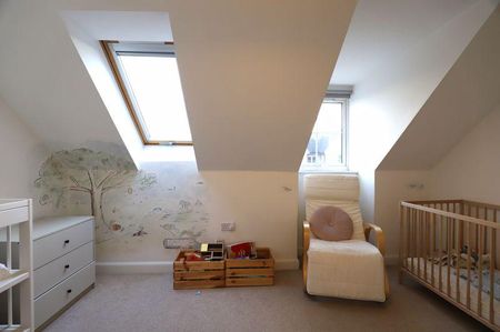 4 bedroom terraced house to rent - Photo 5