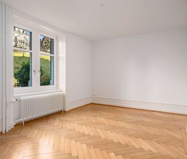 Charming 4-room art nouveau apartment with far-reaching views - Photo 2