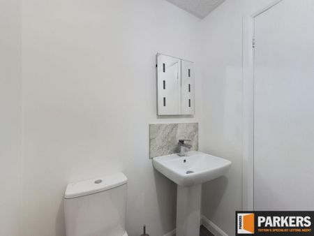 2 bedroom terraced house to rent - Photo 4