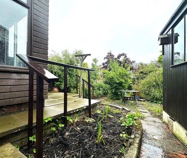 Whinney Lane, Blackburn - Photo 4