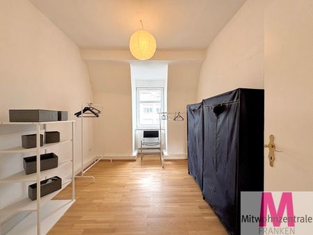 Stilvolle 3-Zimmer-Altbauwohnung mit großem Balkon in begehrter Lage von St. Johannis - Photo 4