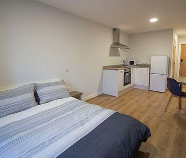 Studio to rent - Photo 2