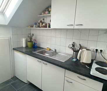 Single Traum - Großzügige DG Wohnung in Ober Ramstadt - Photo 3