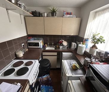 1 bedroom flat to rent - Photo 6