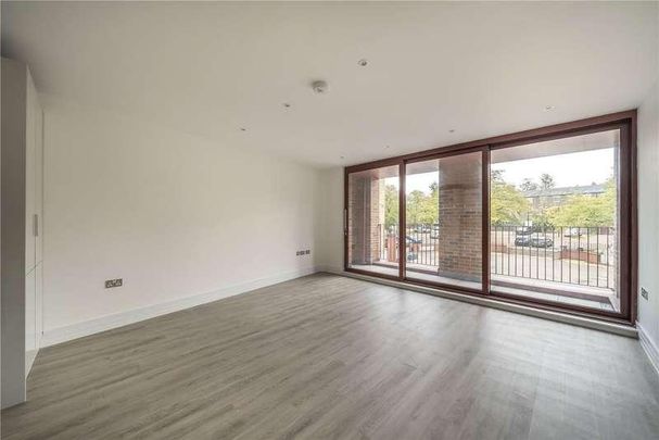 Greenwich High Road, Greenwich, SE10 - Photo 1