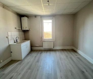 LUNEVILLE (54300) - Appartement - Photo 2