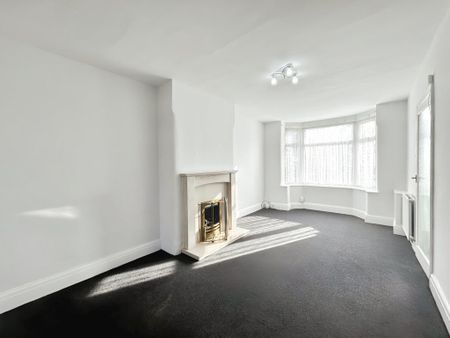 3 bedroom semi-detached house to rent - Photo 2