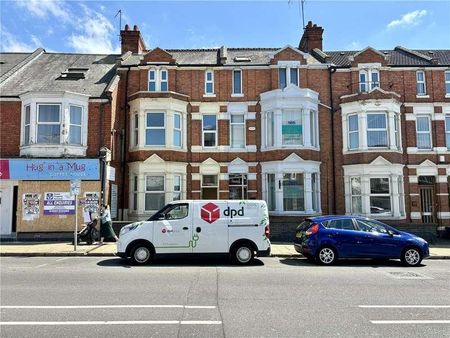 Wellingborough Road, Northampton, Northamptonshire, NN1 - Photo 5