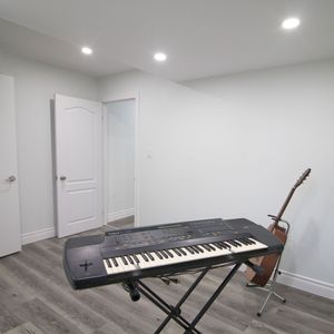 For Lease - 10 Akil Thomas Gardens, Toronto, Ontario - Photo 2