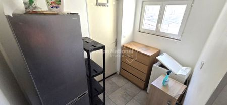 LA BELLE DE MAI! Joil studio meublé de 24 m² refait entièrement au 2ème étage d'un petit immeuble Marseillais!, - Photo 4