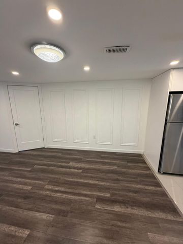 For Lease - 9 Fieldway Drive, Hamilton, Ontario - Photo 4
